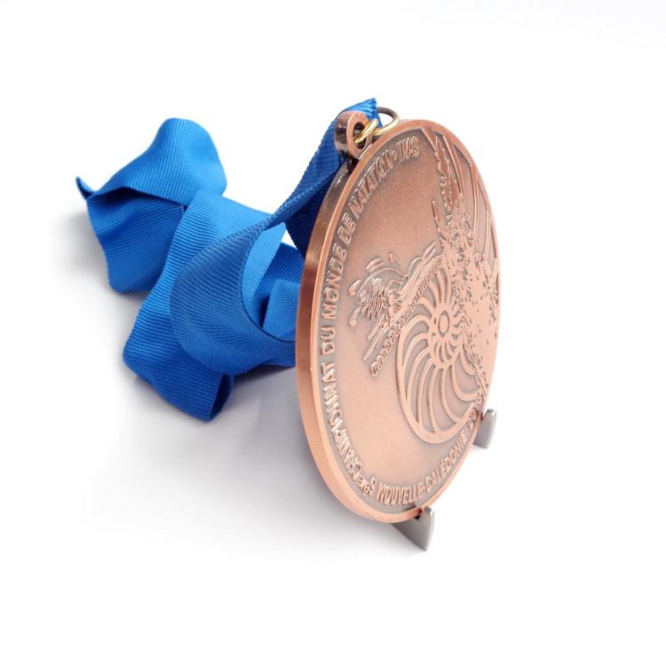 Bolas de medallón personalizadas Medalla giratoria de color antiguo Religioso Día Nacional de Qatar Medalla deportiva árabe Grabado