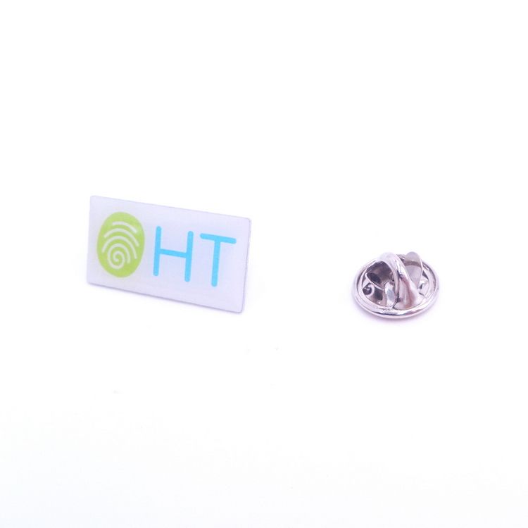 Sin mínimo logotipo personalizado Pin duro Pin de solapa suave Pins geniales de esmalte personalizado