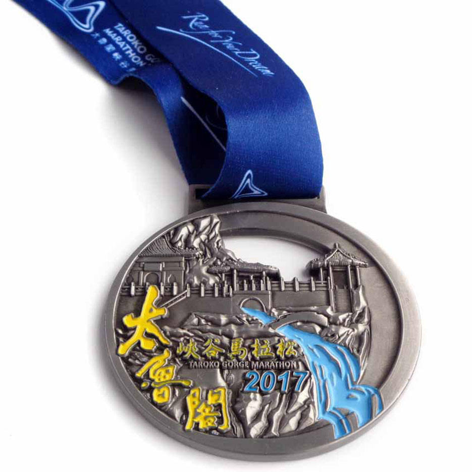 Medallas deportivas de metal, medalla de maratón, regalo de recuerdo deportivo, medalla de carrera en forma de zapatos personalizados