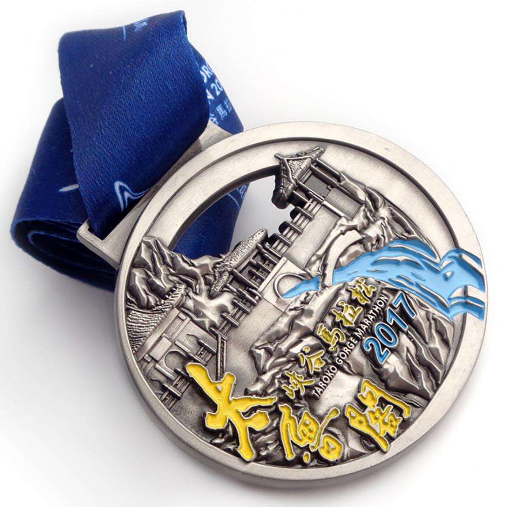 Medallas deportivas de metal, medalla de maratón, regalo de recuerdo deportivo, medalla de carrera en forma de zapatos personalizados