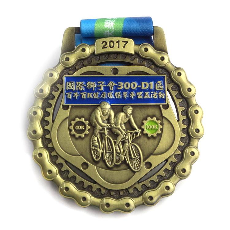 Fabricación de OEM Proveedores de artesanía de metal Medallas de productos de ciclismo atlético de oro de calidad vintage