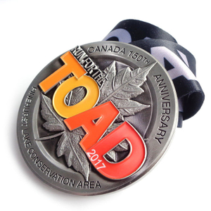 Medalla deportiva de maratón de plata antigua con premio de metal barato personalizado de alta calidad