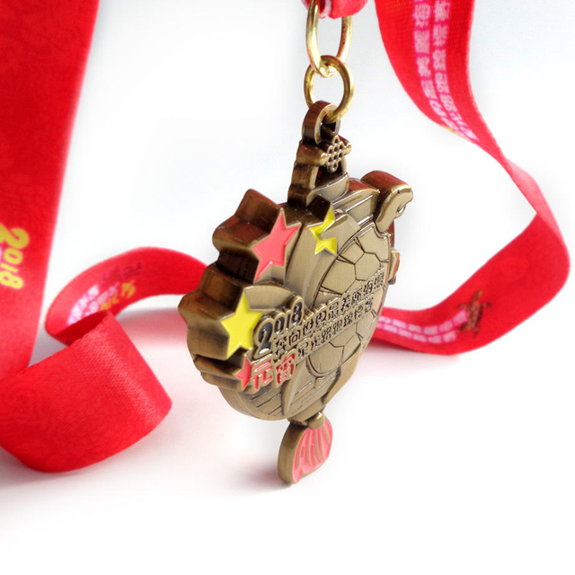 Diseño de metal personalizado barato de China Usted posee la medalla de premio de metal de oro 3D de aleación de zinc para correr maratón