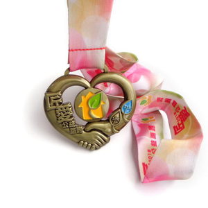 Pendiente de flor de Metal personalizado, marco de medalla de llave de mejor amigo, estrella Hexagonal para artes marciales, placa de gran tamaño, medalla suiza