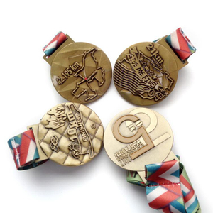Medalla de carnaval colorida personalizada barata promocional con cinta personalizada plateada 3D doble logotipo medalla de premio de fútbol con cinta La