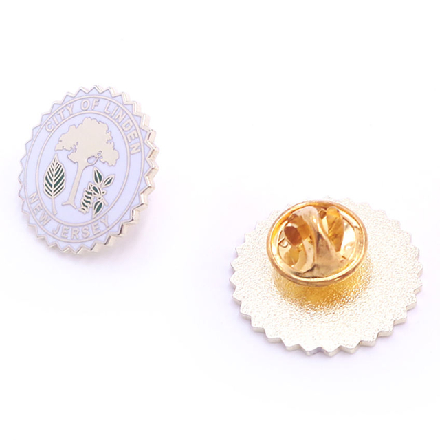 Insignias de Pin de solapa de Metal esmaltado suave chapado en níquel negro de dibujos animados personalizados con envío directo de fábrica