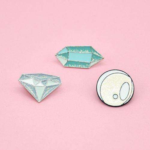 Ningún fabricante de alfileres mínimo fabrica alfileres de diamante de solapa de esmalte duro personalizado de metal personalizado