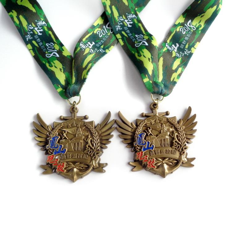 Fabricación OEM Fabricación personalizada de medallas deportivas, medallas de 1er lugar de oro, plata y bronce